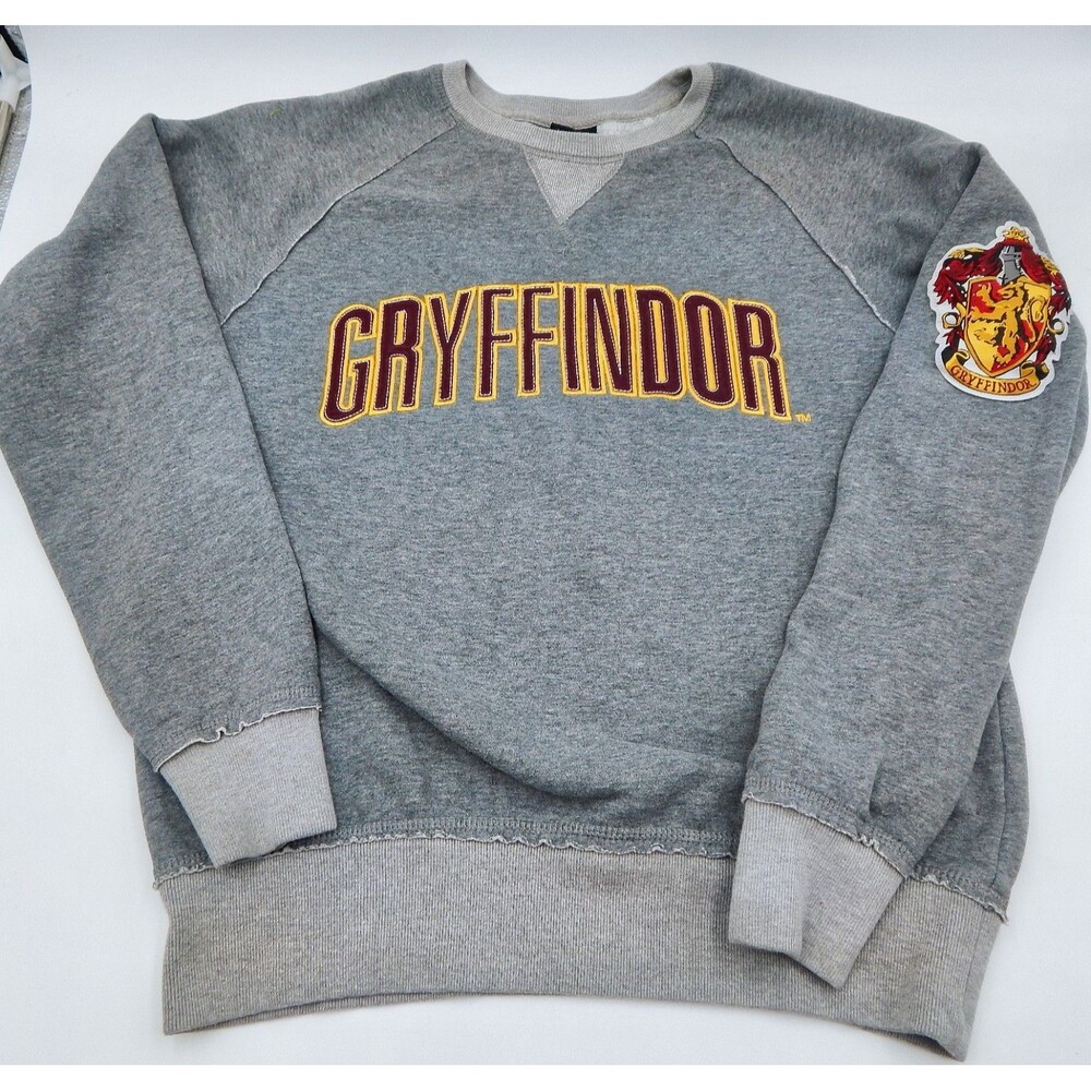 The Wizarding World of Harry Potter Universal Studios Gryffindor Sweatshirt Med